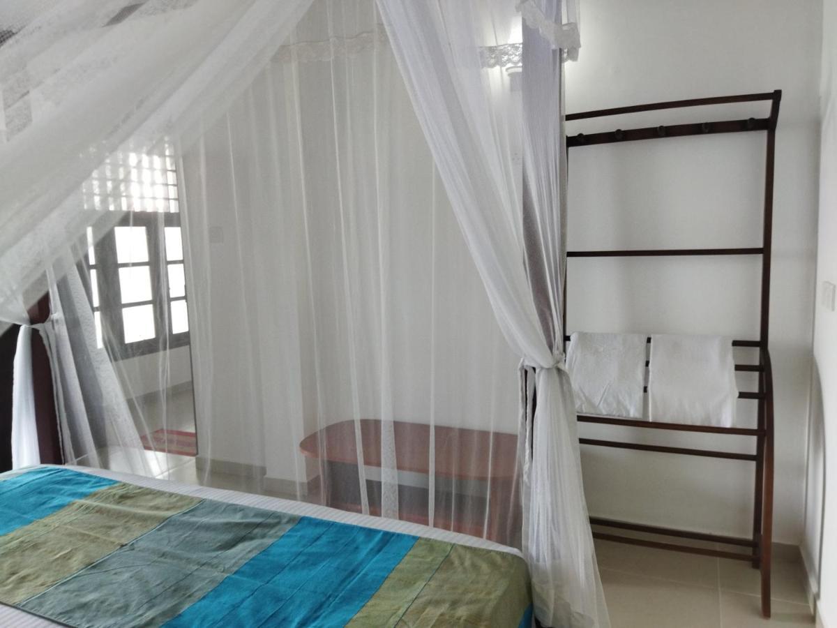 Shanika Beach Inn 탕갈레 외부 사진
