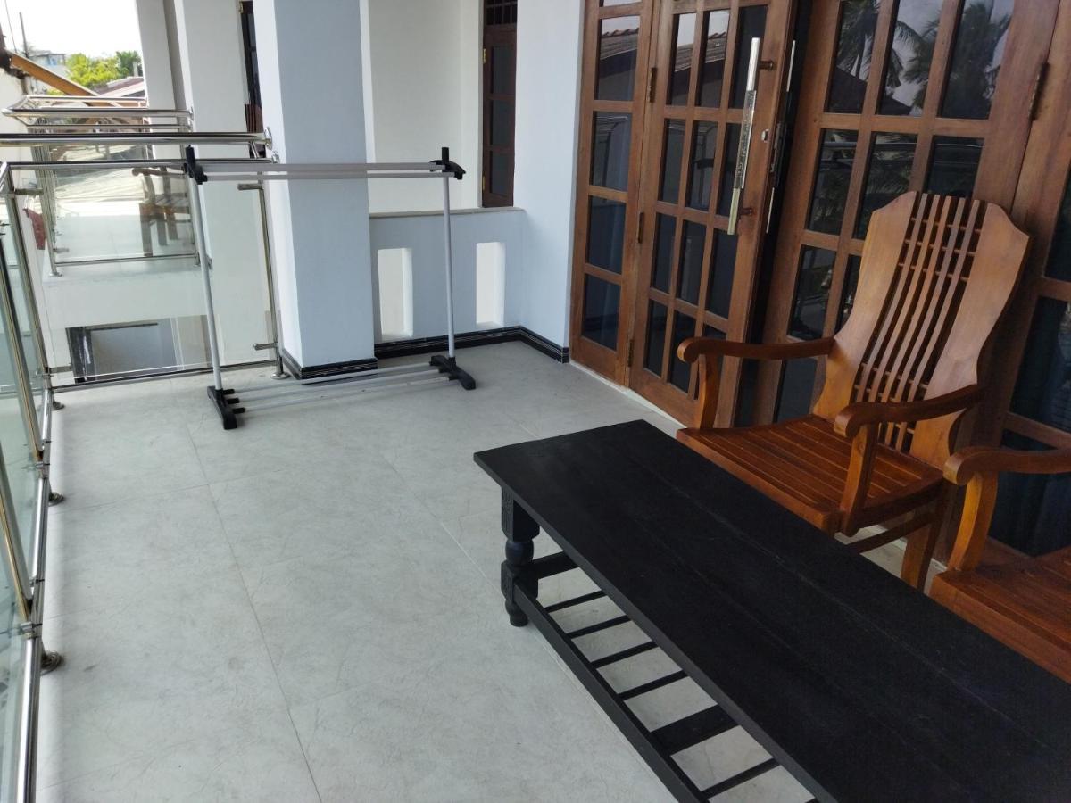 Shanika Beach Inn 탕갈레 외부 사진