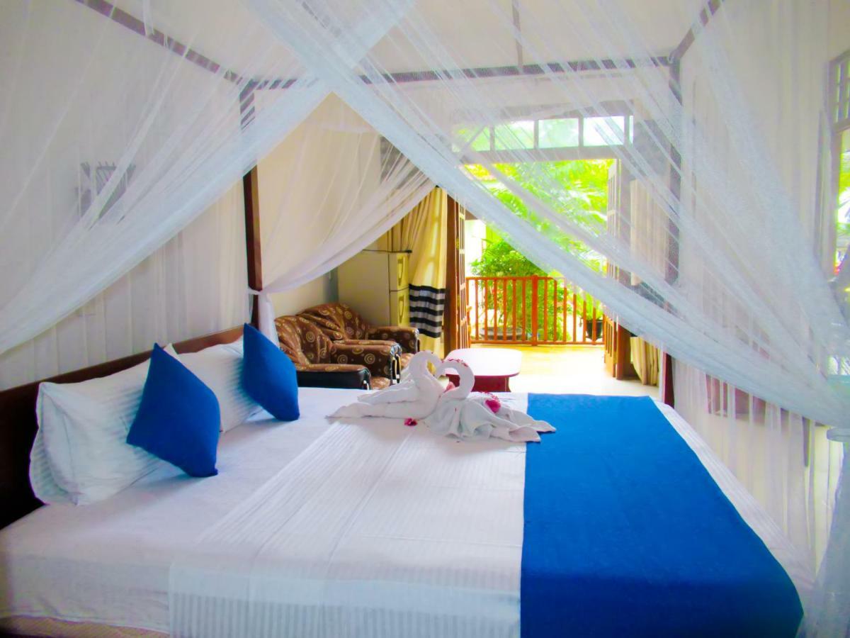 Shanika Beach Inn 탕갈레 외부 사진